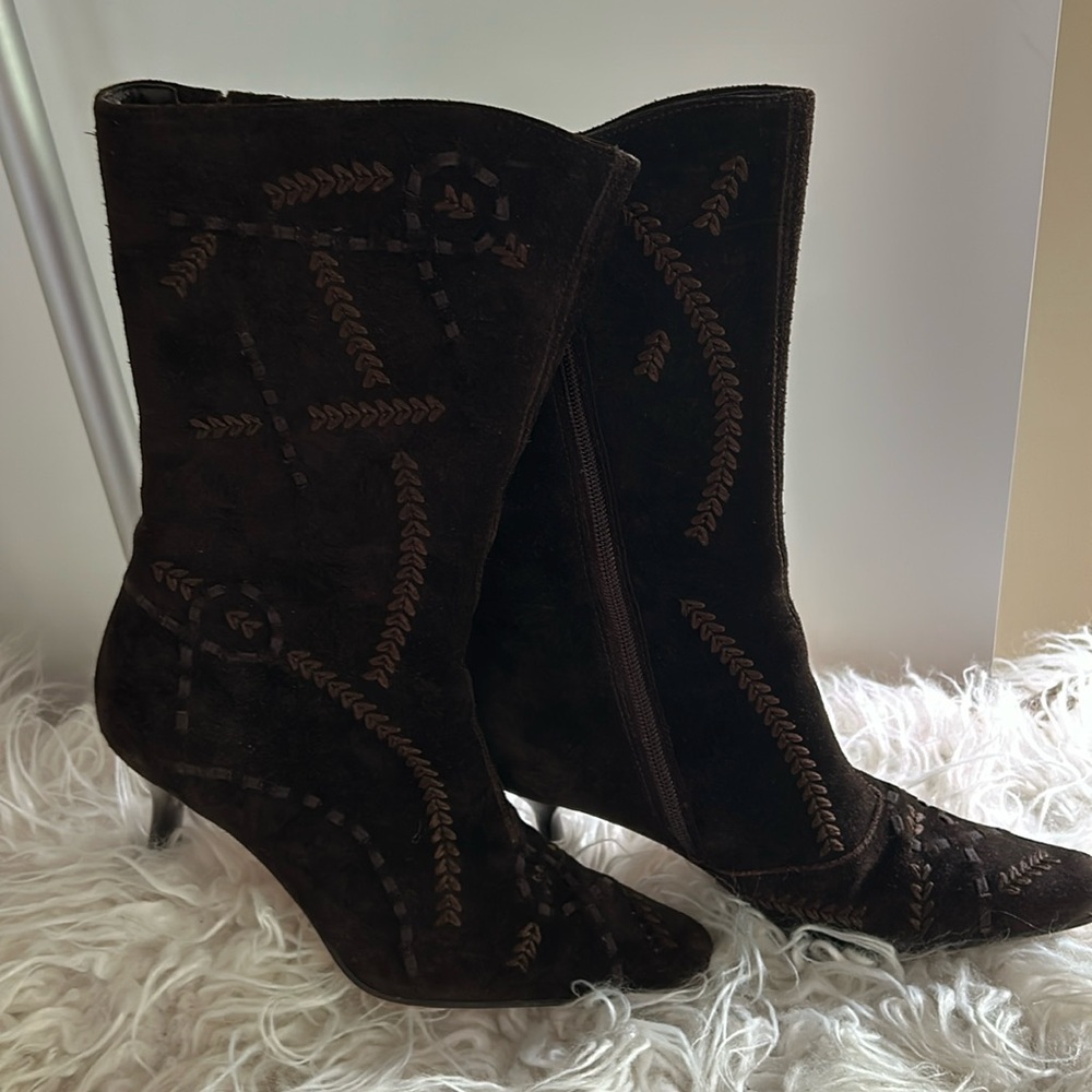 Women’s brown suede midcalf boot by PARADE Size7